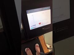How does body analyzer measure the body